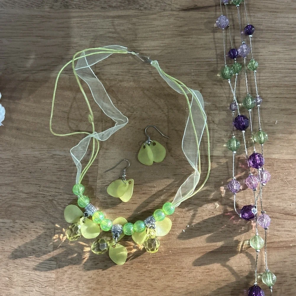 2 Sets Of Necklace And 1‎ Pair Of Earrings - Picture 3 of 3